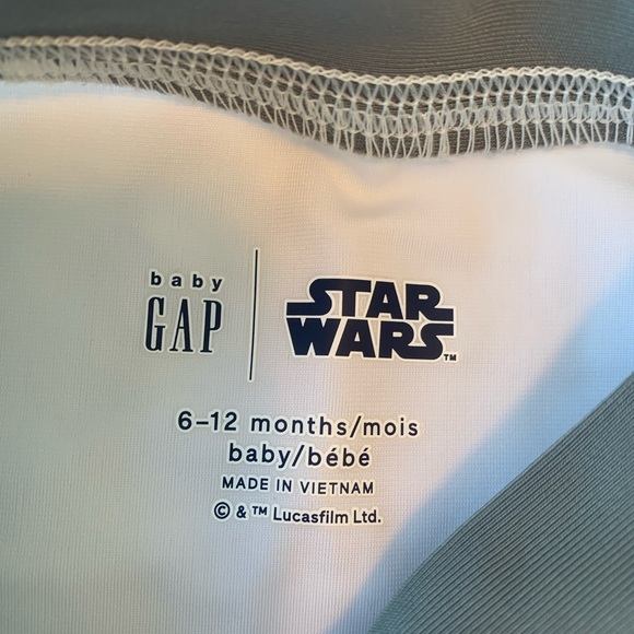 StarWars Baby Yoda GAP matching Swim Shorts and Rash-guard - Picture 8 of 12